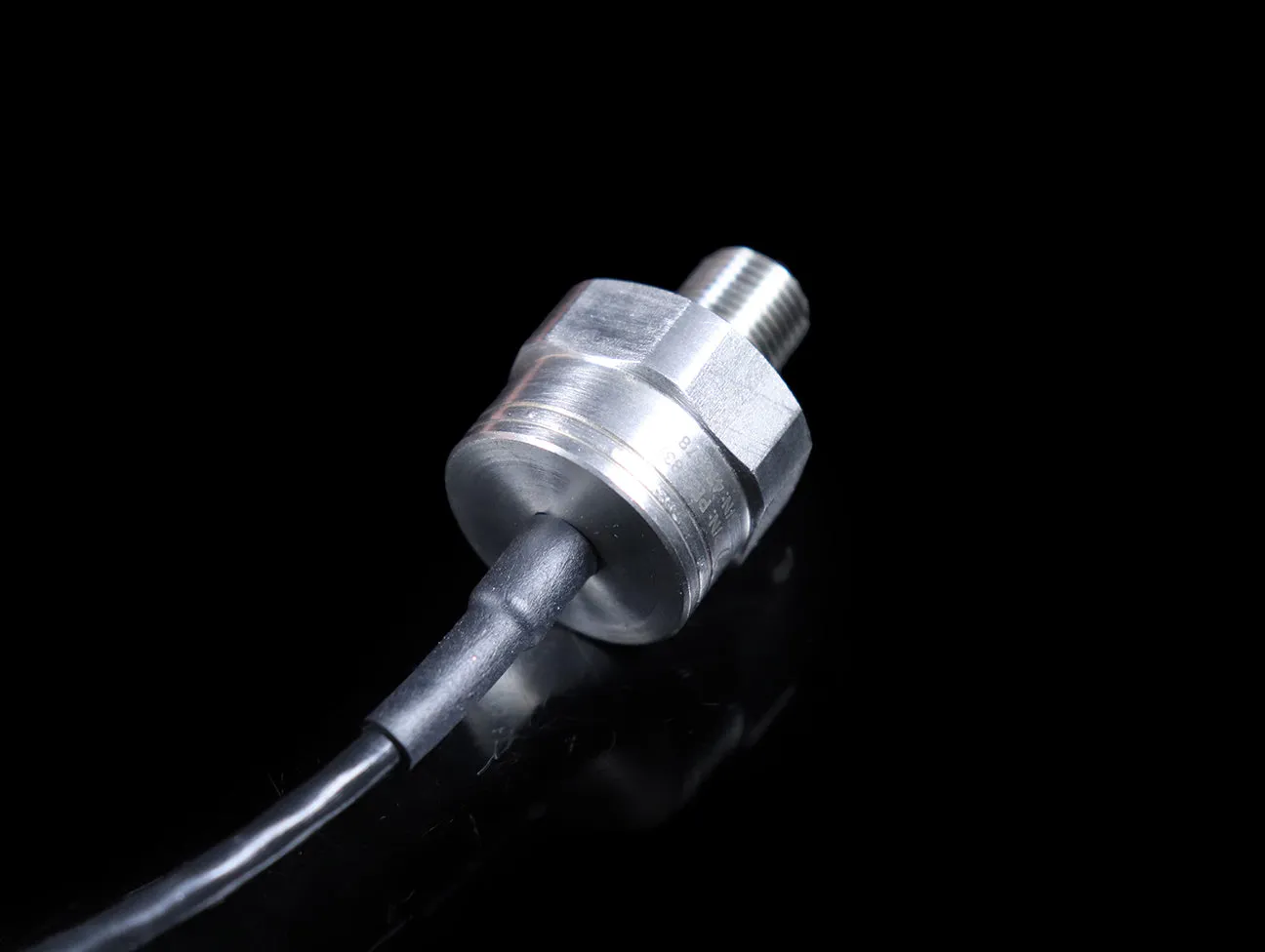 AiM Oil/Fuel Pressure Sensor - 0-150psi / 10bar