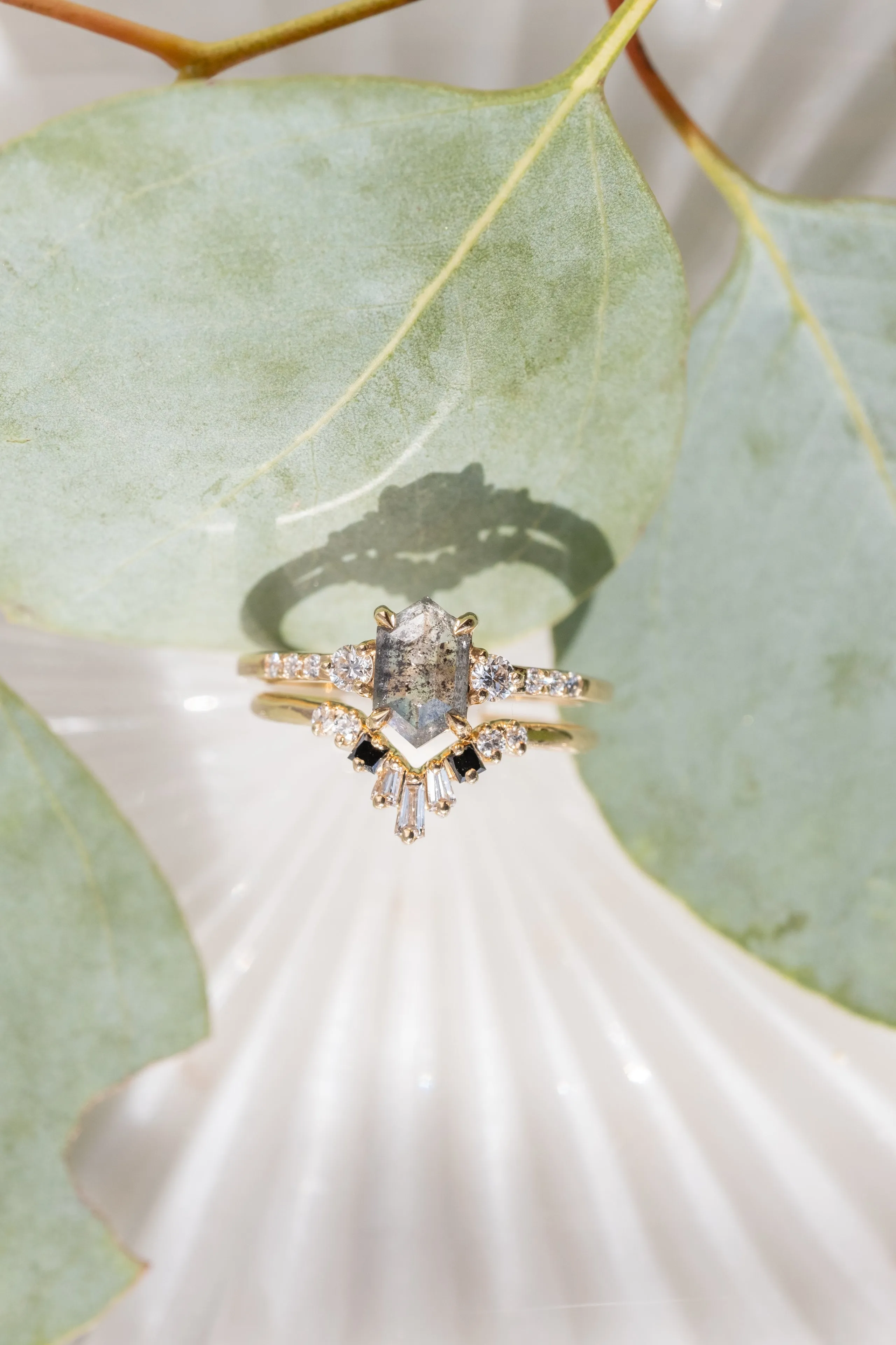 Baguette Diamond V Wedding Band, Small Ombre Wren Setting, 14K Yellow Gold