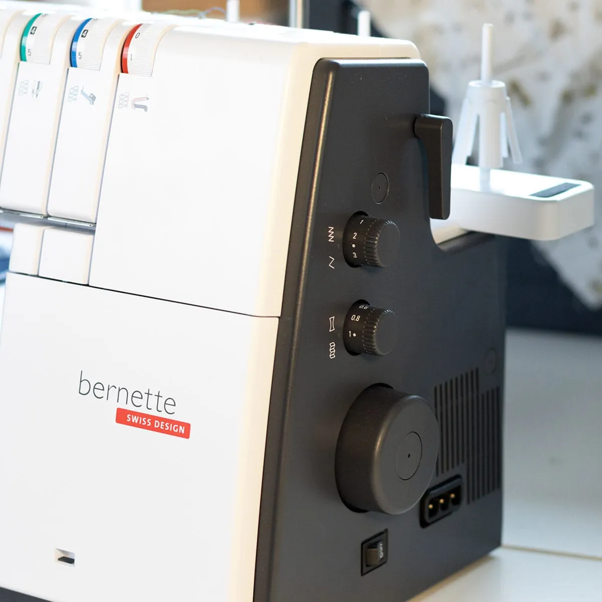 Bernette B64 Airlock Overlocker Machine