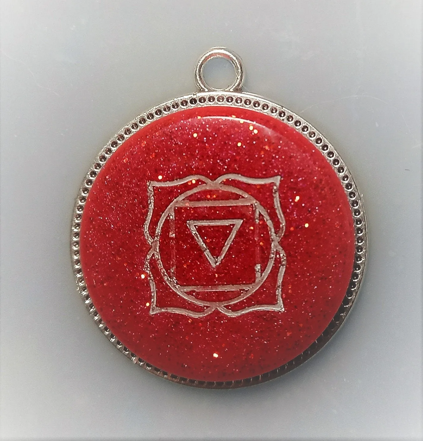 Handmade Root Chakra Silver Pendant/Necklace,Unisex Spiritual Health Gift for Birthday/Anniversary/Mother/Aunt/Granny/Sister/Wife/Graduate