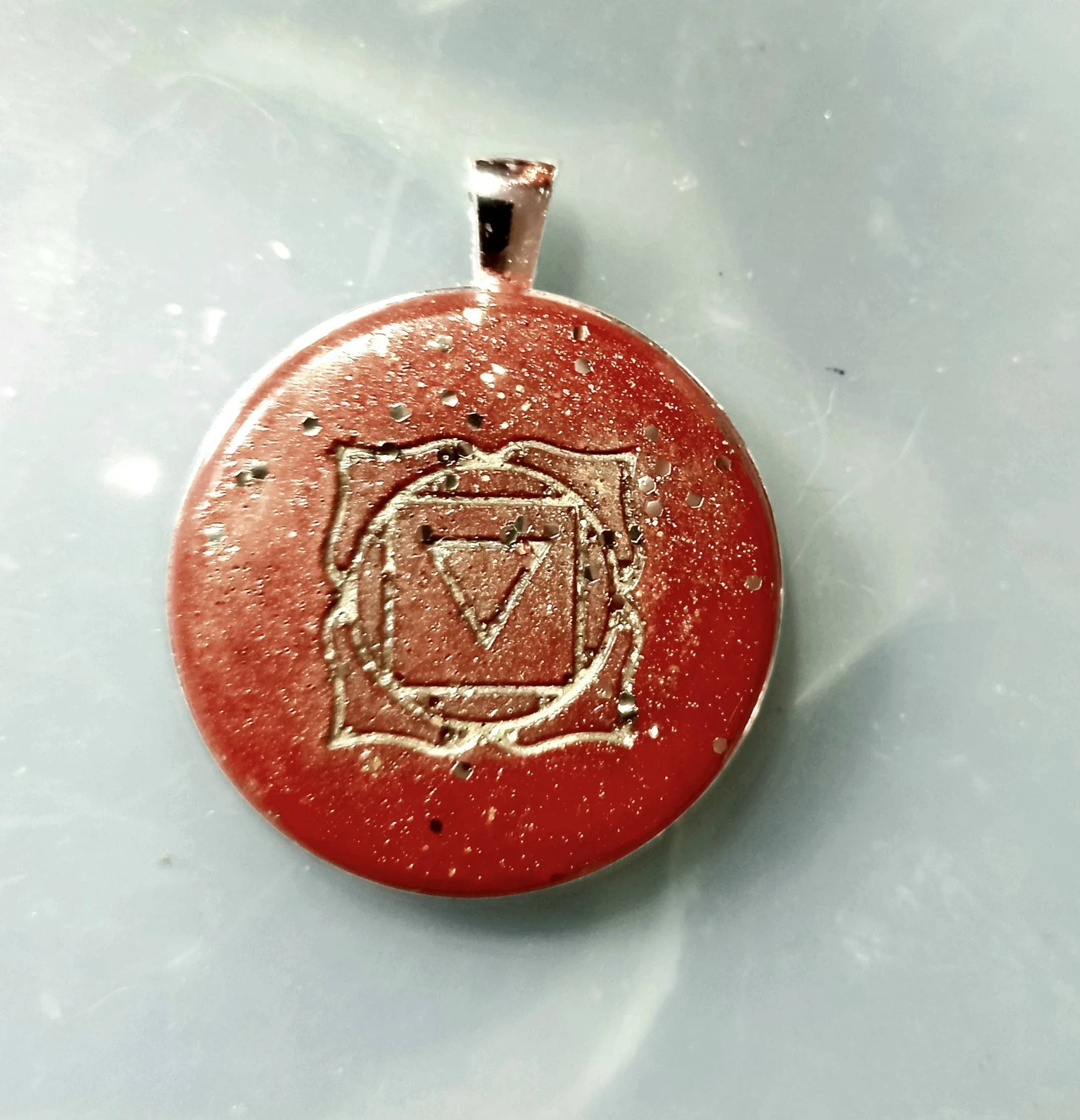 Handmade Root Chakra Silver Pendant/Necklace,Unisex Spiritual Health Gift for Birthday/Anniversary/Mother/Aunt/Granny/Sister/Wife/Graduate