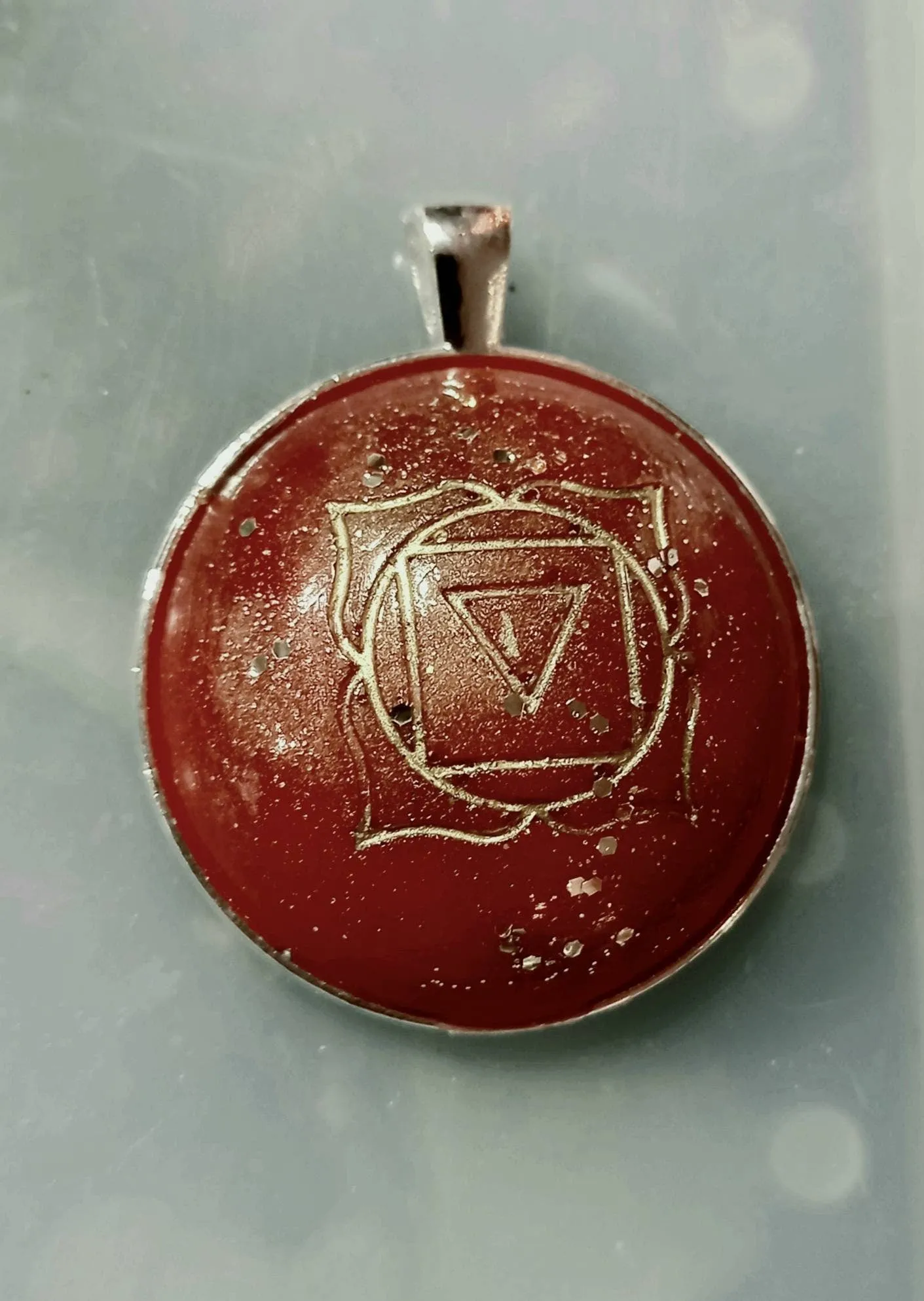 Handmade Root Chakra Silver Pendant/Necklace,Unisex Spiritual Health Gift for Birthday/Anniversary/Mother/Aunt/Granny/Sister/Wife/Graduate