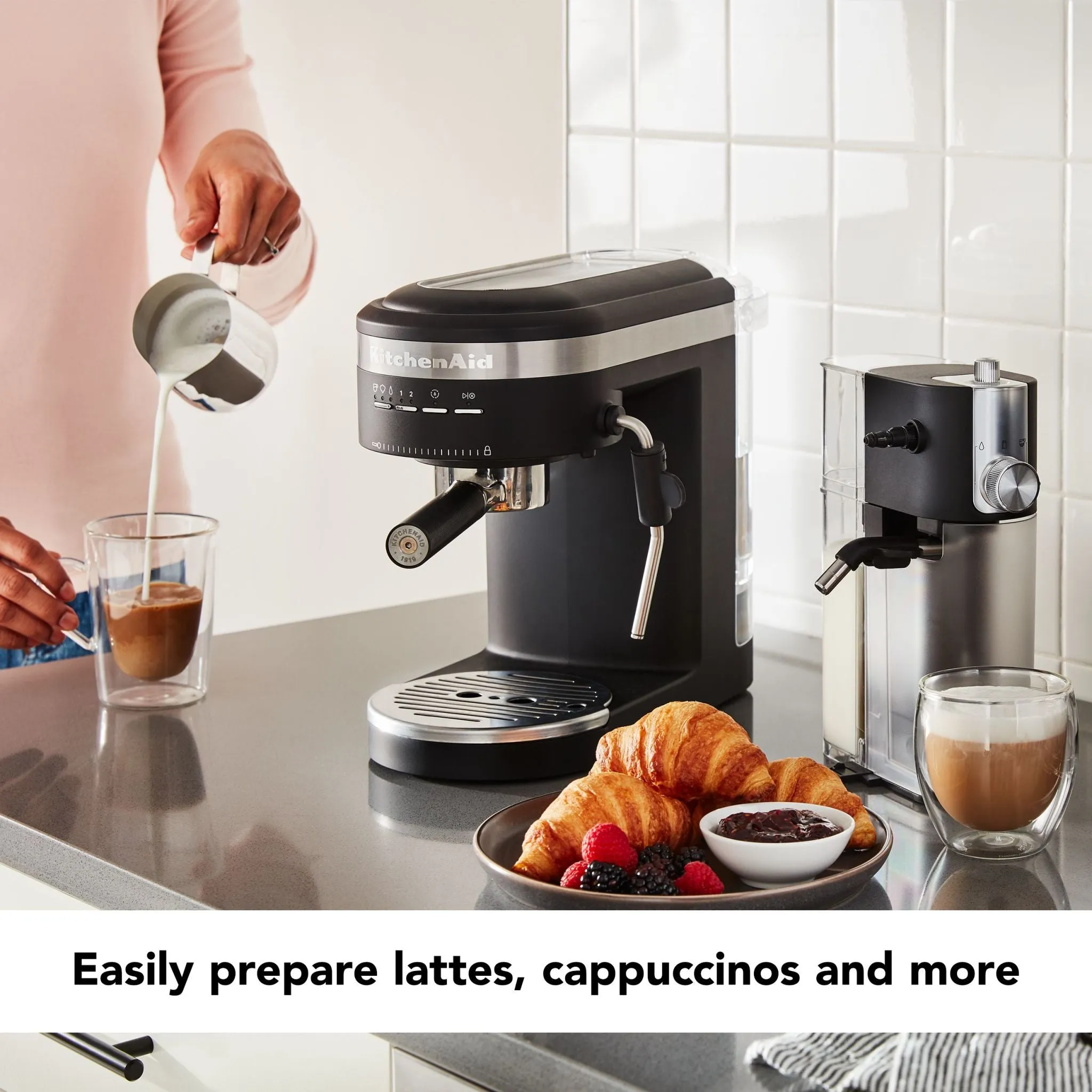 KitchenAid Semi-Auto Espresso Mach w/Auto Milk Frother Attach (KES6404BM) - Matte Black