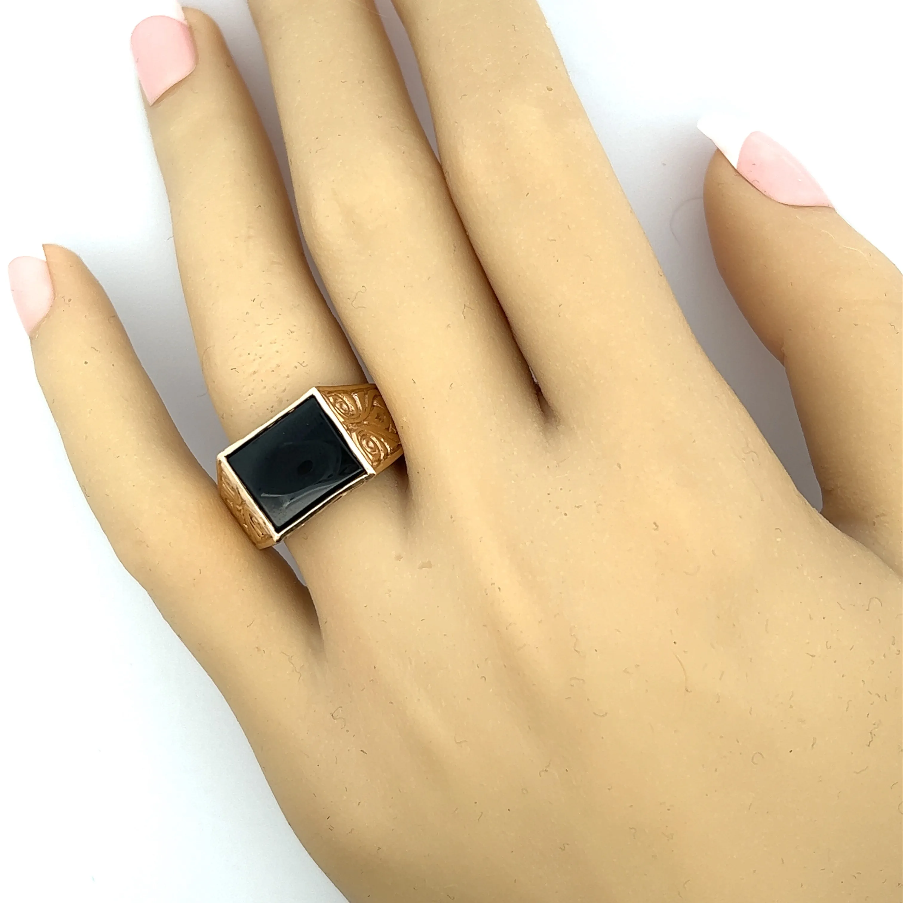 Onyx Yellow Gold Ring with Scroll Engraved Shoulders