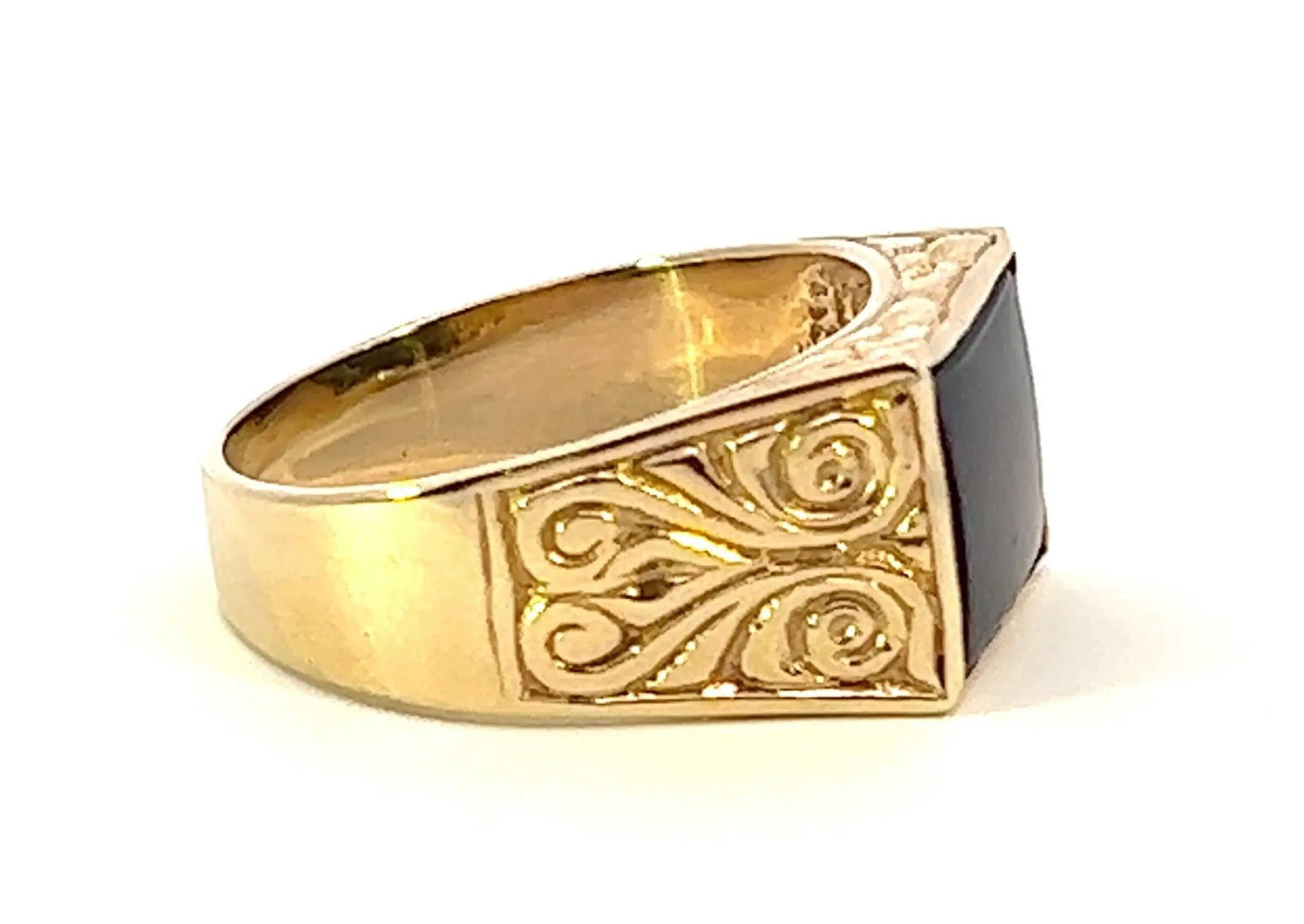 Onyx Yellow Gold Ring with Scroll Engraved Shoulders