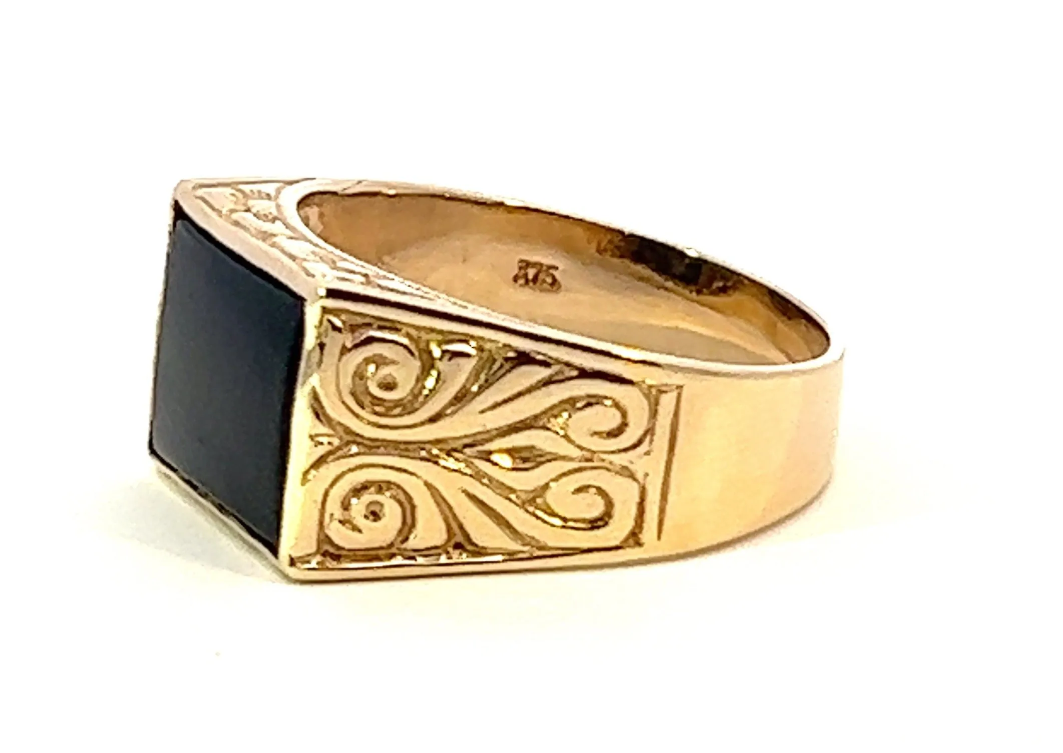 Onyx Yellow Gold Ring with Scroll Engraved Shoulders