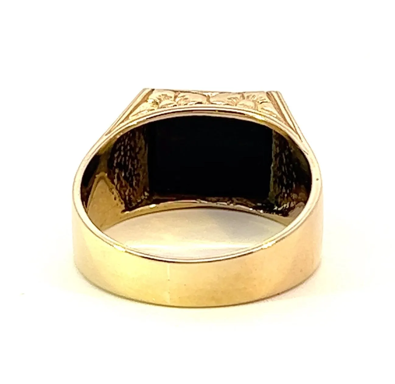 Onyx Yellow Gold Ring with Scroll Engraved Shoulders