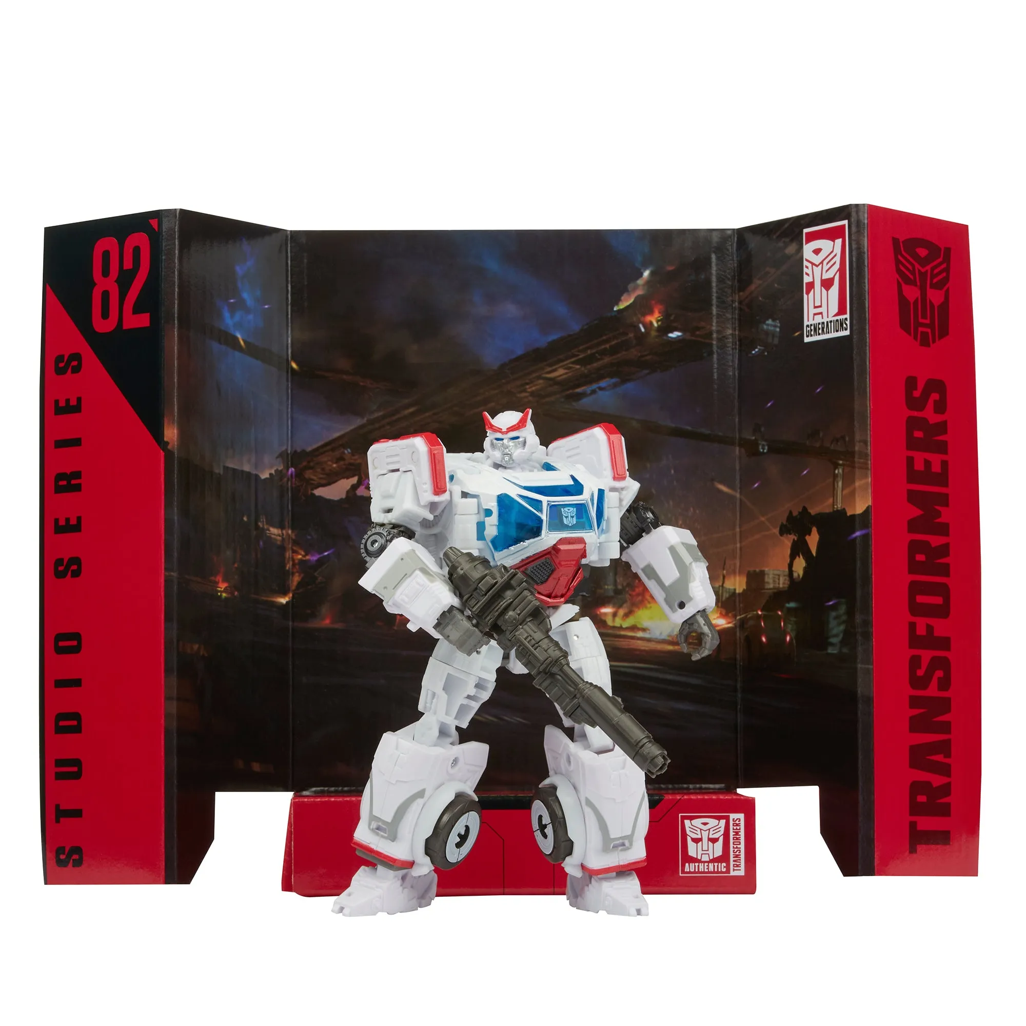 Transformers Studio Series 82 Deluxe Transformers: Autobot Ratchet